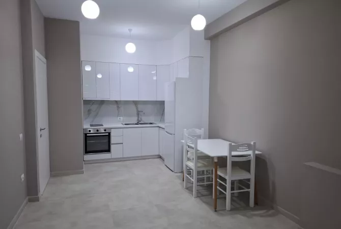 Shtepi me qera 1+1 ne Tirane - 600 Euro