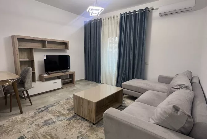 Shtepi me qera 2+1 ne Tirane - 600 Euro