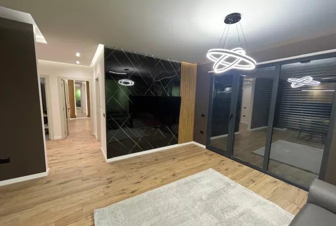 Casa in affitto 2+1 a Tirana - 1,400 Euro