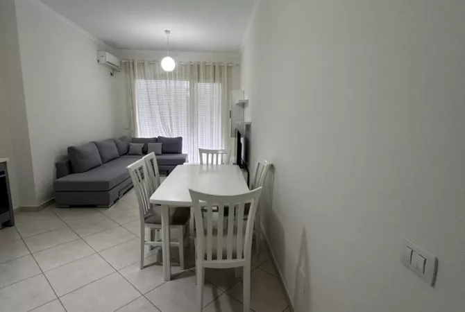 Shtepi me qera 2+1 ne Tirane - 500 Euro
