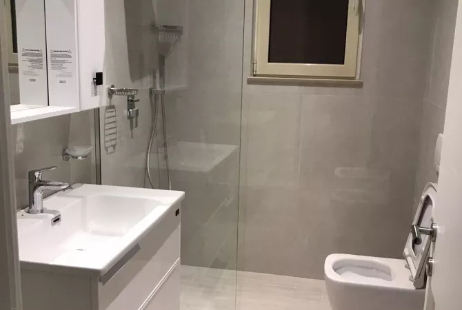 Shtepi me qera 2+1 ne Tirane - 700 Euro