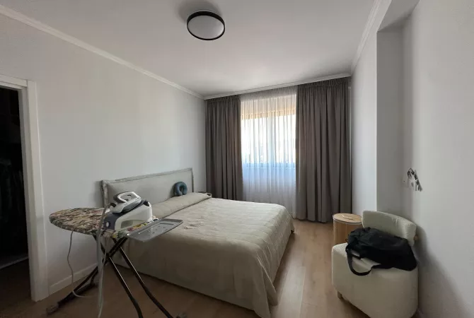 Shtepi me qera 2+1 ne Tirane - 1,450 Euro