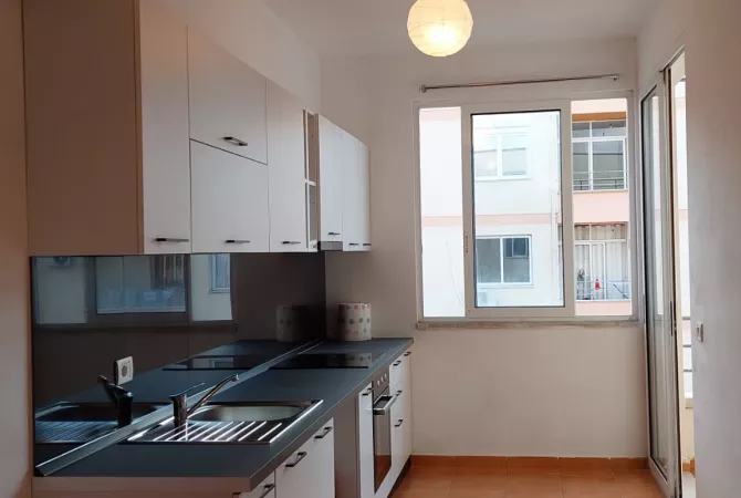 Shtepi me qera 2+1 ne Tirane - 45,000 Leke