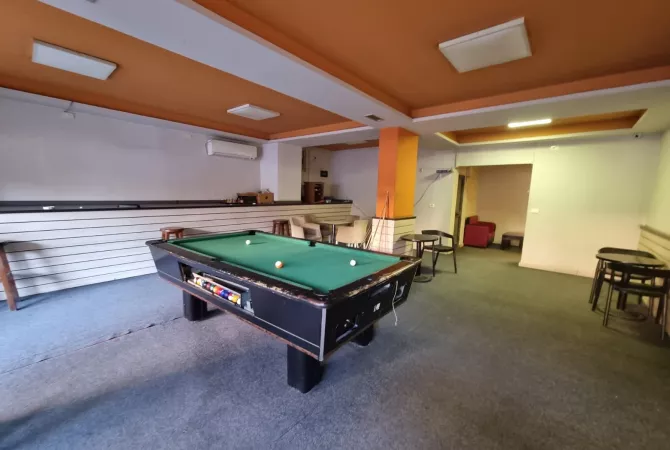 Ambient biznesi me qera 1+1 ne Tirane - 50,000 Leke