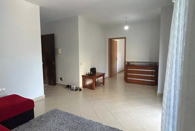 Shtepi me qera 1+1 ne Tirane - 380 Euro