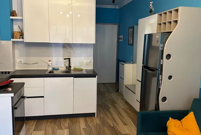 Shtepi me qera 2+1 ne Tirane - 700 Euro
