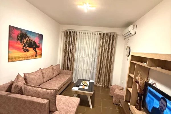 Shtepi me qera 2+1 ne Tirane - 600 Euro