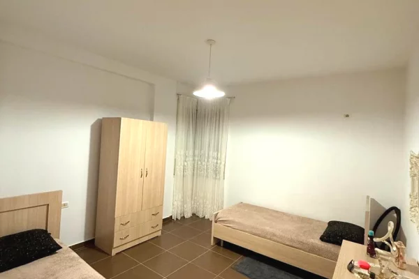 Shtepi me qera 2+1 ne Tirane - 600 Euro