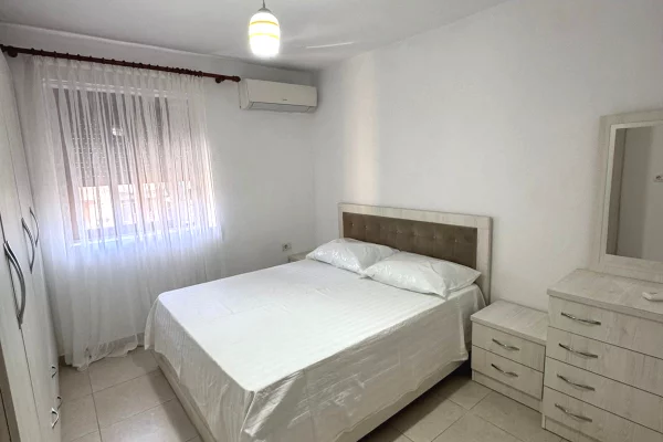 Shtepi me qera 2+1 ne Tirane - 500 Euro