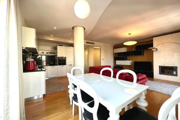 Shtepi me qera Apartament ne Tirane, 2+1, Mobilimi E mobiluar, Pagesa 1,600  Euro.