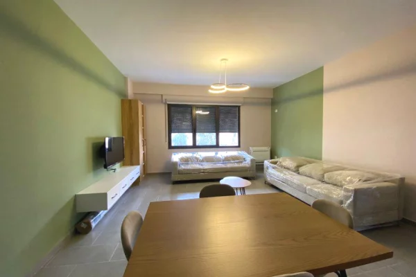 Shtepi me qera Apartament ne Tirane, 2+1, Mobilimi E mobiluar, Pagesa 700  Euro.