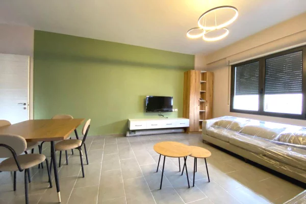Shtepi me qera Apartament ne Tirane, 2+1, Mobilimi E mobiluar, Pagesa 700  Euro.