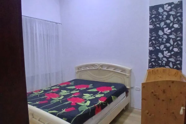 Shtepi me qera 1+1 ne Tirane - 350 Euro