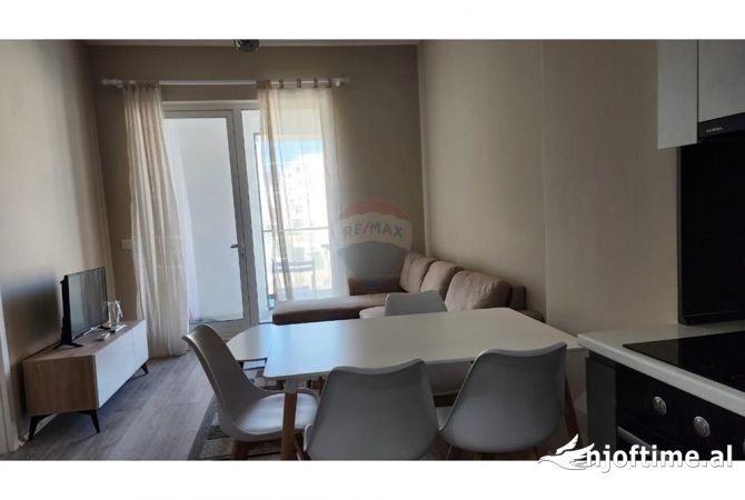 Shtepi me qera 1+1 ne Tirane - 450 Euro