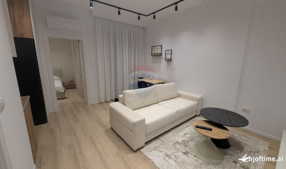Shtepi me qera Apartament ne Tirane, 1+1, Mobilimi E mobiluar, Pagesa 500  Euro.