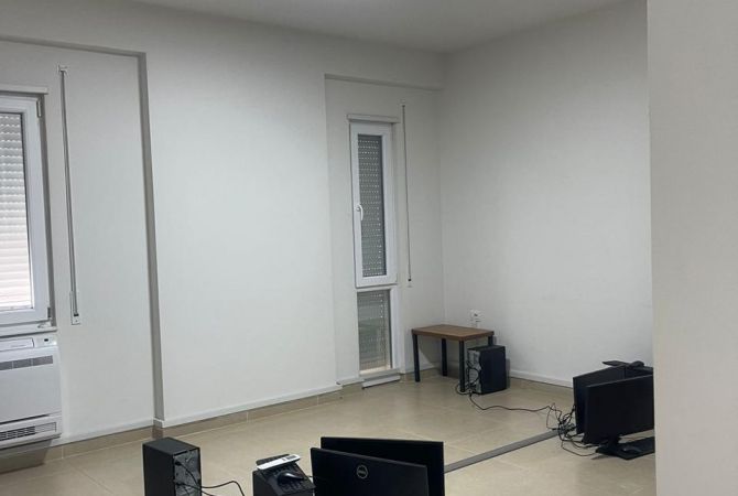 Ambient biznesi me qera 3+1 ne Tirane - 900 Euro