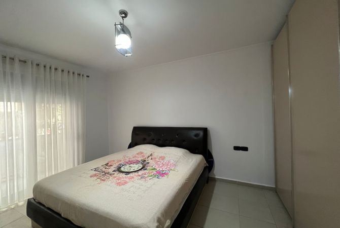 Shtepi me qera Apartament ne Tirane, 1+1, Mobilimi E mobiluar, Pagesa 450  Euro.