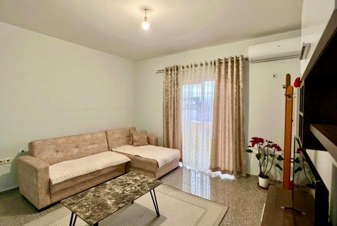 Shtepi me qera 2+1 ne Tirane - 500 Euro