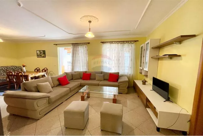 Shtepi me qera 2+1 ne Tirane - 600 Euro