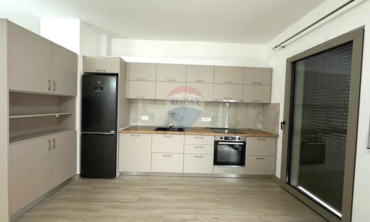 Shtepi me qera Apartament ne Tirane, 1+1, Mobilimi E mobiluar, Pagesa 600  Euro.