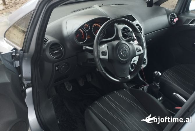 Makina ne shitje  ne Lushnje - 3,500 Euro