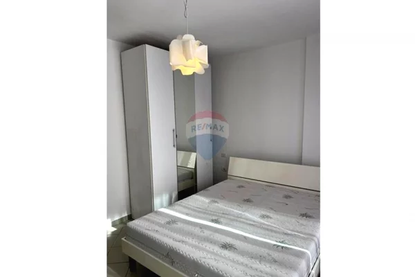 Shtepi me qera 2+1 ne Tirane - 55,000 Leke