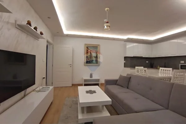 House for Rent 2+1 in Tirana - 800 Euro