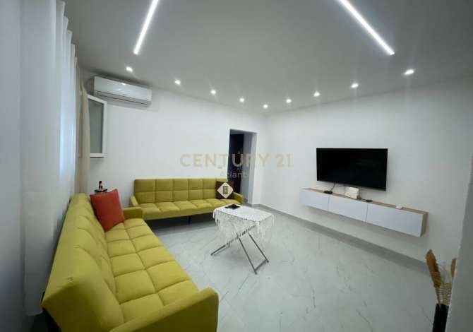 Shtepi me qera 1+1 ne Durres - 300 Euro