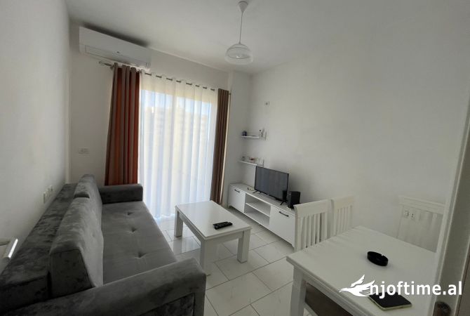 Shtepi me qera 1+1 ne Durres - 300 Euro