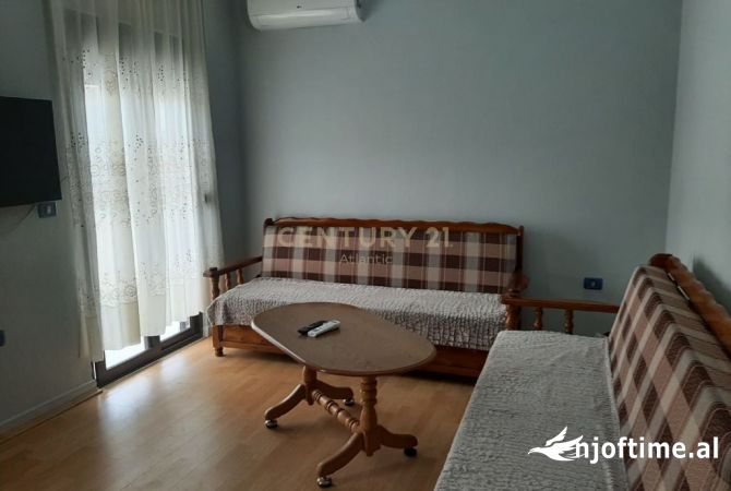 Shtepi me qera 1+1 ne Durres - 200 Euro