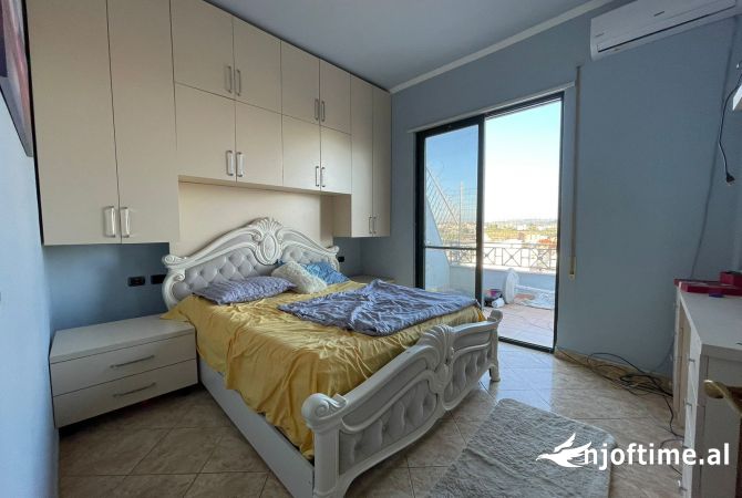 Shtepi ne shitje Apartament ne Durres, 2+1, Mobilimi Bosh, pa mobiluar, Pagesa 99,000  Euro.