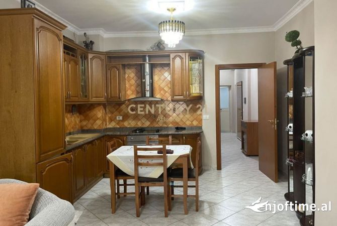 Shtepi me qera 2+1 ne Durres - 420 Euro