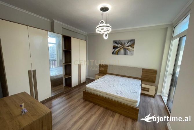 Shtepi ne shitje Apartament ne Durres, 2+1, Mobilimi E mobiluar, Pagesa 111,000  Euro.