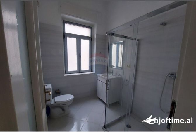 Ambjent per zyre prane Bulevardit Zogu I