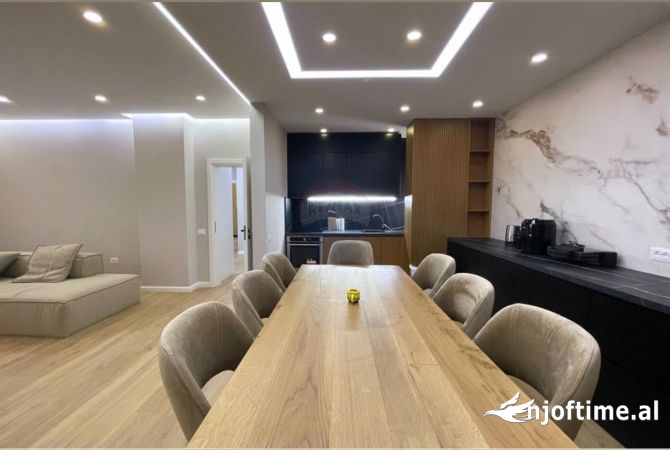 Shtepi me qera 2+1 ne Tirane - 1,000 Euro