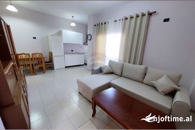 Shtepi me qera 2+1 ne Tirane - 50,000 Leke