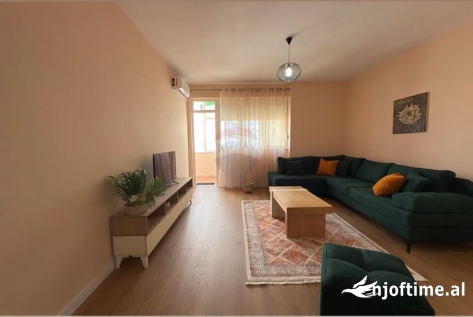 Shtepi me qera 2+1 ne Tirane - 800 Euro