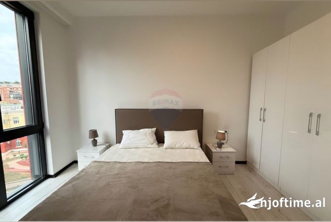 Shtepi me qera Apartament ne Tirane, 2+1, Mobilimi E mobiluar, Pagesa 1,400  Euro.