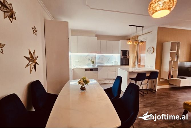 Shtepi me qera Apartament ne Tirane, 2+1, Mobilimi E mobiluar, Pagesa 1,200  Euro.