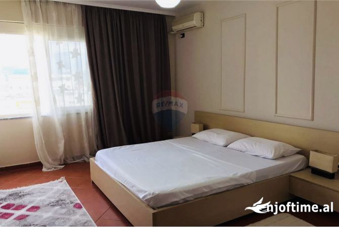 Shtepi me qera 2+1 ne Tirane - 750 Euro