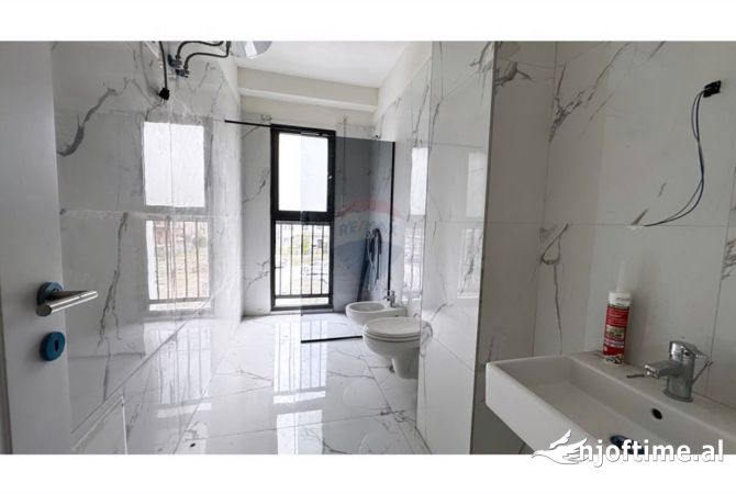 Shtepi me qera Apartament ne Tirane, 2+1, Mobilimi E mobiluar, Pagesa 600  Euro.