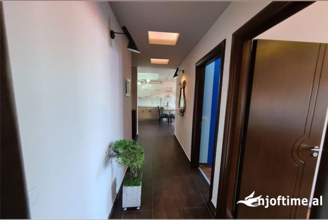 Shtepi me qera 2+1 ne Tirane - 65,000 Leke