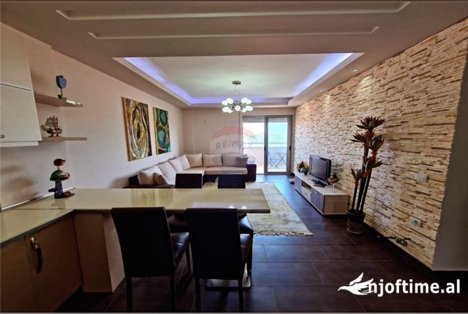 Shtepi me qera 2+1 ne Tirane - 65,000 Leke