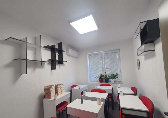 Ambient biznesi me qera 3+1 ne Tirane - 800 Euro