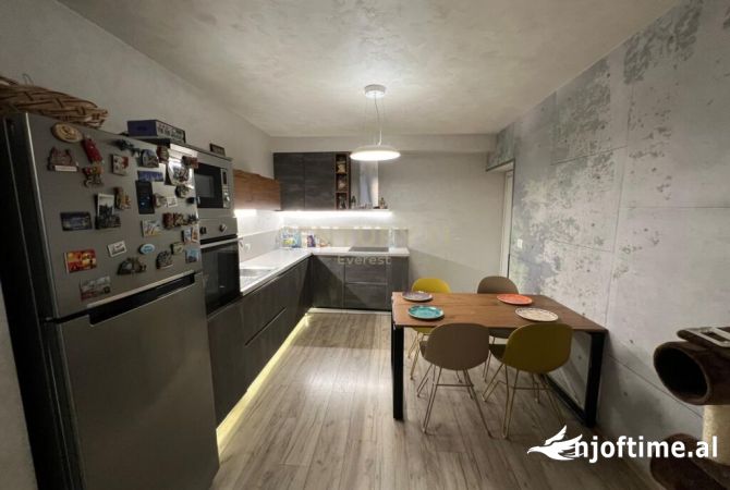 Shtepi ne shitje 1+1 ne Tirane - 200,000 Euro