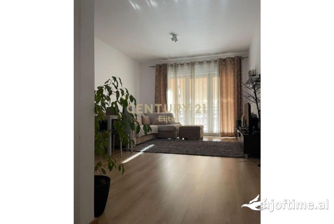 Shtepi me qera 1+1 ne Tirane - 800 Euro