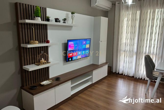 Shtepi ne shitje Apartament ne Tirane, 2+1, Mobilimi E mobiluar, Pagesa 190,000  Euro.