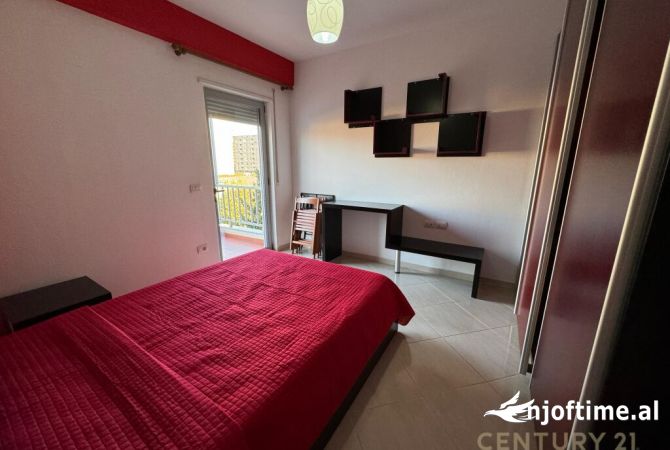 Shtepi me qera Apartament ne Tirane, 2+1, Mobilimi E mobiluar, Pagesa 550  Euro.