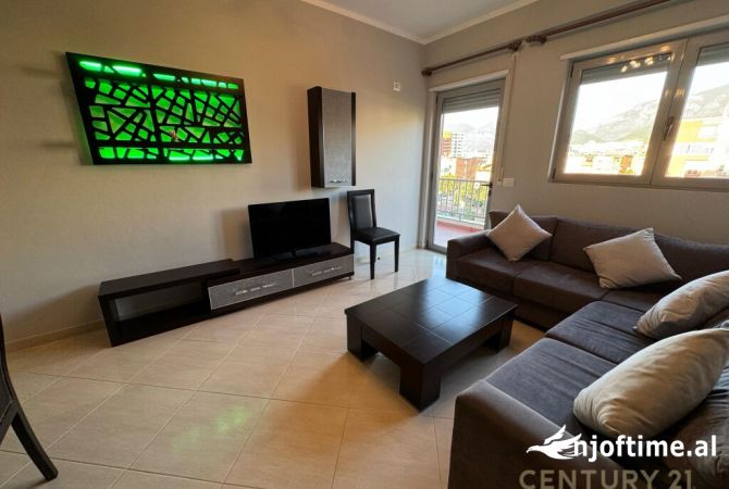 Shtepi me qera Apartament ne Tirane, 2+1, Mobilimi E mobiluar, Pagesa 550  Euro.