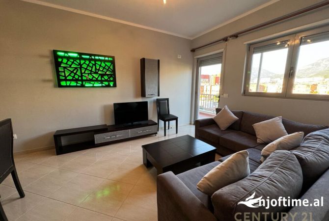 Shtepi me qera Apartament ne Tirane, 2+1, Mobilimi E mobiluar, Pagesa 550  Euro.